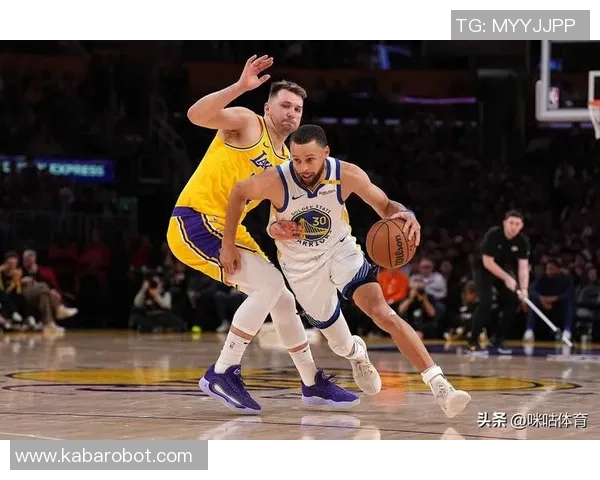 湖人新赛季NBA揭幕战:湖勇对决引爆詹姆斯库里巅峰较量 湖人新赛季NBA揭幕战:湖勇对决引爆詹姆斯库里巅峰较量